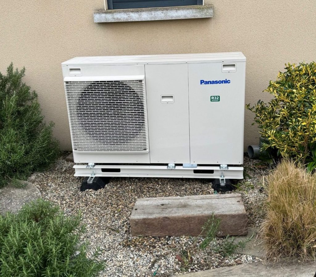 VOTRE CONFORT THERMIQUE Pompe à chaleur, climatisation et solutions thermodynamique à Saint-Malo et le Pays Malouin pac 1